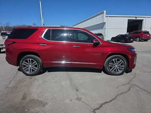 Used 2023 Chevrolet Traverse High Country image 4