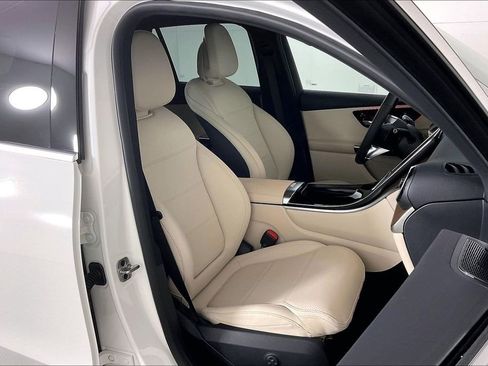 Used 2026 Mercedes-Benz GLC 300 4MATIC image 7