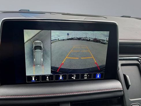 Used 2022 Chevrolet Tahoe RST w/ Sport Performance Package AWD/4WD image 14