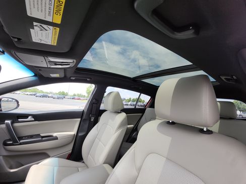 Used 2020 Kia Sportage S w/ S Sunroof Package FWD image 4