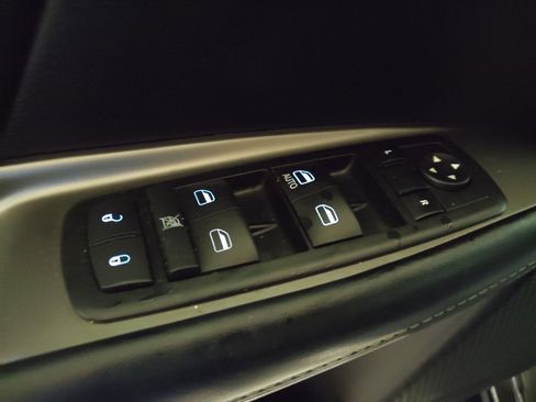 Used 2015 Dodge Journey Crossroad w/ Flexible Seating Group FWD image 27