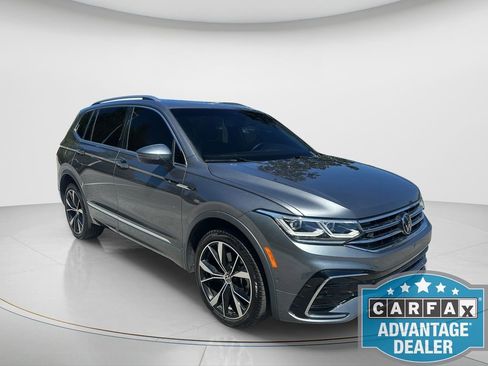 Certified 2024 Volkswagen Tiguan SEL R-Line image 7