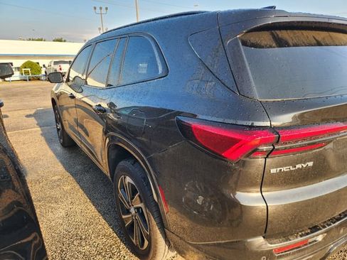 Used 2025 Buick Enclave Sport Touring w/ Power Package FWD image 3