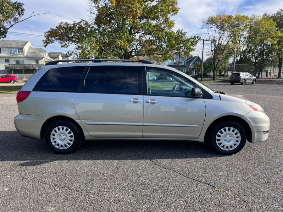 Used 2008 Toyota Sienna LE FWD image 7