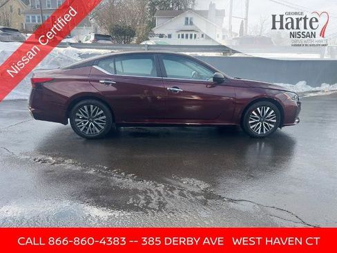 Certified 2025 Nissan Altima 2.5 SV image 6