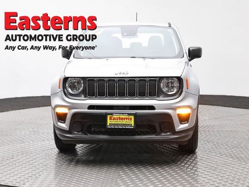 Used 2021 Jeep Renegade Sport image 2