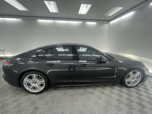 Certified 2023 Porsche Panamera image 8