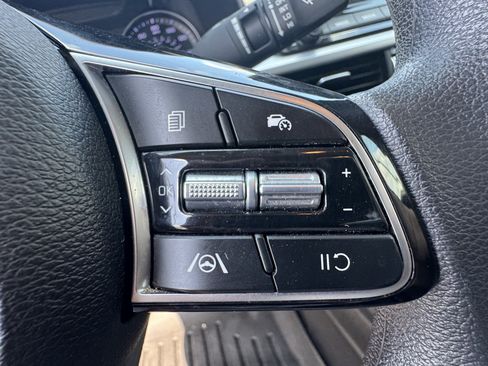 Used 2024 Kia Forte LXS w/ LXS Technology Package FWD image 29