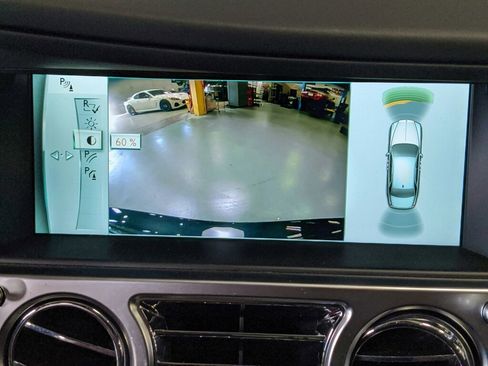 Used 2014 Rolls-Royce Ghost RWD image 16