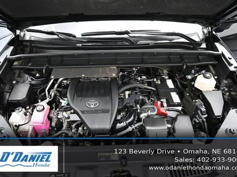 Used 2023 Toyota Highlander XLE AWD/4WD image 49