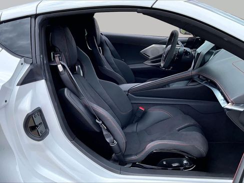 Used 2026 Chevrolet Corvette Z06 RWD image 9