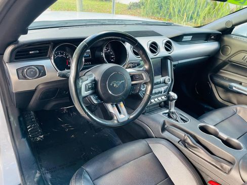 Used 2023 Ford Mustang Premium image 11