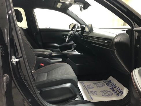 Used 2025 Honda HR-V Sport image 12