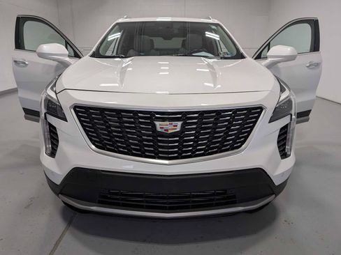 Used 2019 Cadillac XT4 Premium Luxury AWD/4WD image 15
