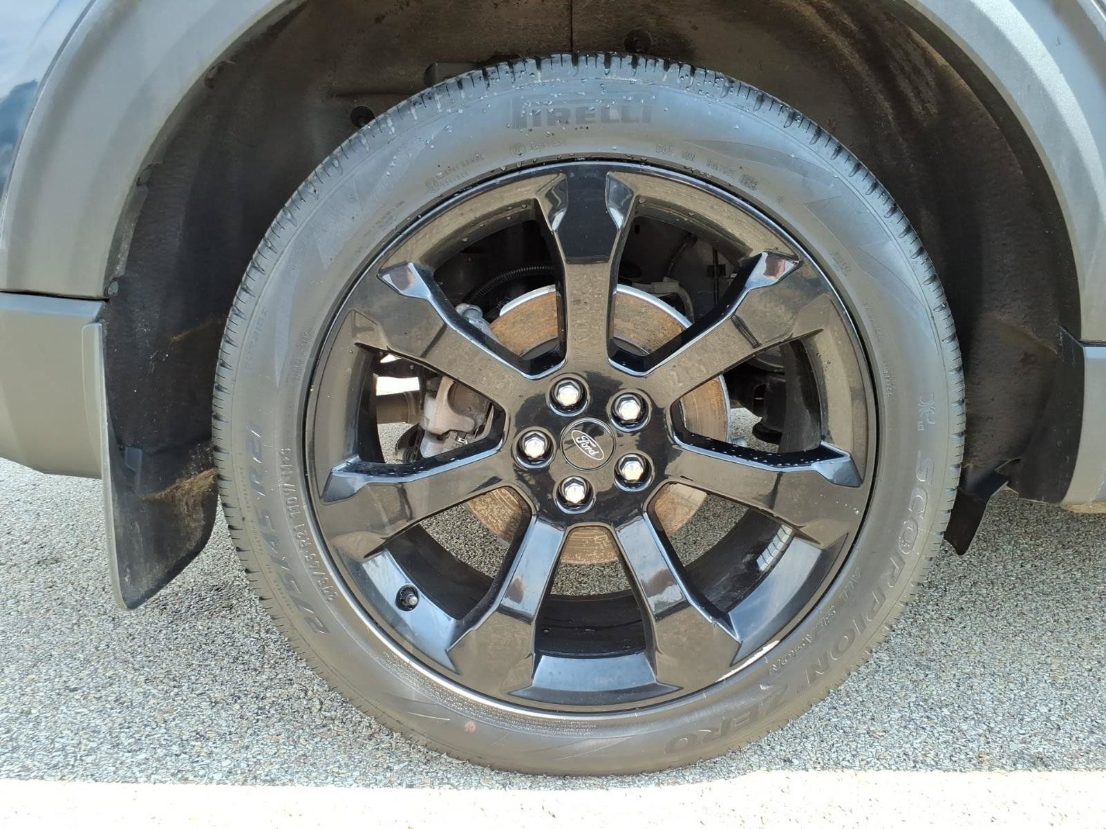 Certified 2023 Ford Explorer ST-Line AWD/4WD image 6