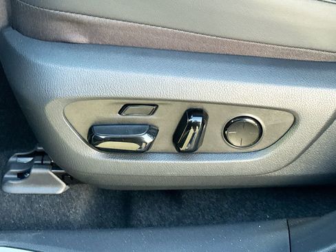 New 2026 Lexus RX 450h AWD image 15