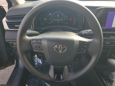 Used 2026 Toyota Camry LE image 18