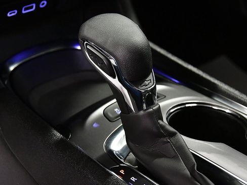 Used 2024 Chevrolet Malibu LT image 22