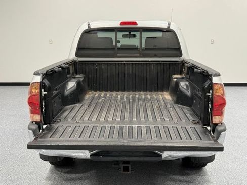 Used 2006 Toyota Tacoma PreRunner RWD image 12