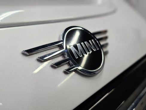 Used 2024 MINI Cooper SE FWD image 6