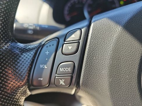 Used 2010 MAZDA MAZDA5 Sport FWD image 31