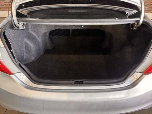Used 2014 Toyota Camry SE image 32