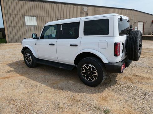 New 2026 Ford Bronco Outer Banks AWD/4WD image 7