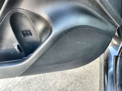 Used 2019 Subaru Forester Base AWD 4dr Crossover w/ Alloy Wheel Package image 22