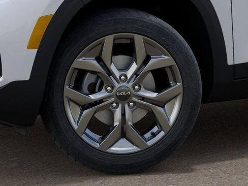 New 2024 Kia Seltos S image 9