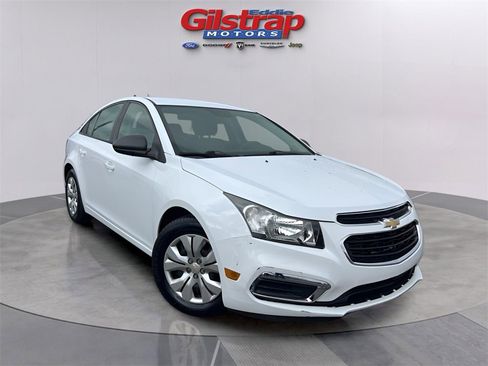 Used 2015 Chevrolet Cruze LS image 1