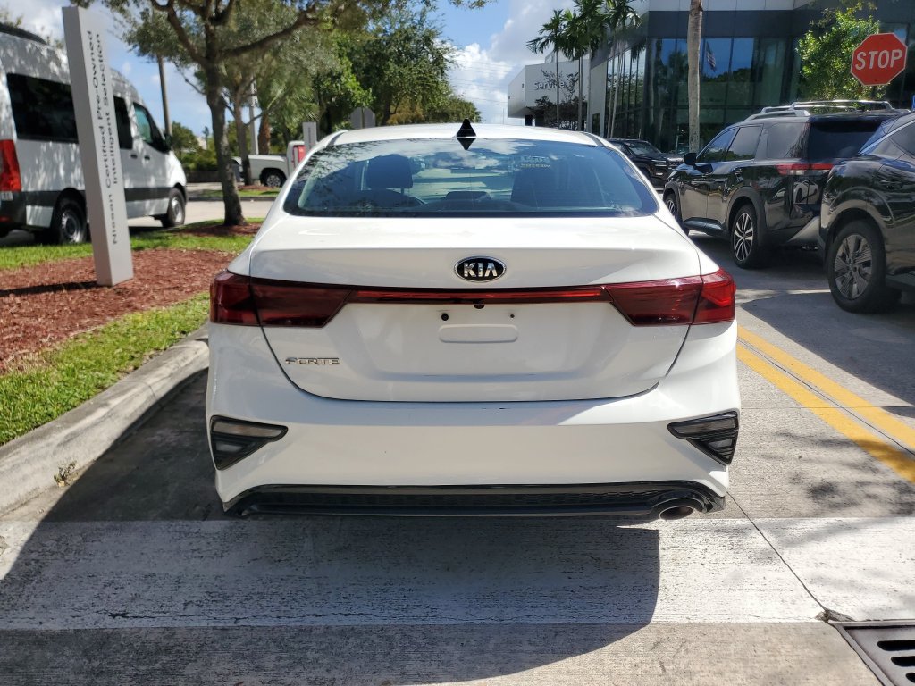Used 2021 Kia Forte LXS FWD image 5