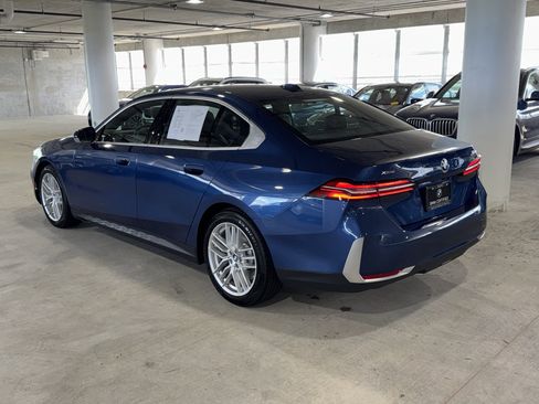 Used 2024 BMW 530i xDrive w/ Convenience Package AWD/4WD image 6