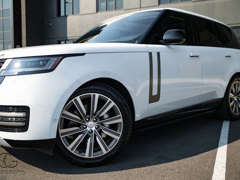 Used 2023 Land Rover Range Rover SE AWD/4WD image 5