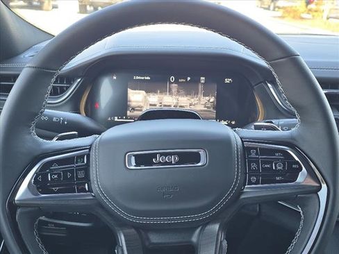 New 2025 Jeep Grand Cherokee Overland w/ Adv Protech Group III image 12