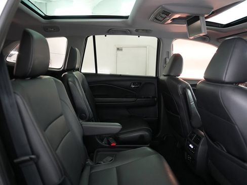 Used 2018 Honda Pilot Elite image 39