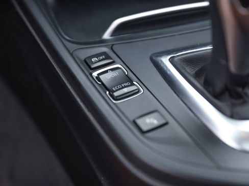 Used 2017 BMW 340i Sedan image 32