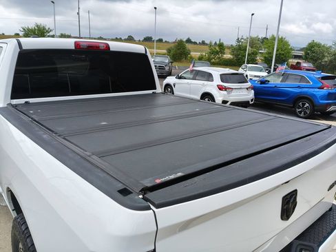 Used 2018 RAM 1500 Express w/ Express Value Package AWD/4WD image 10