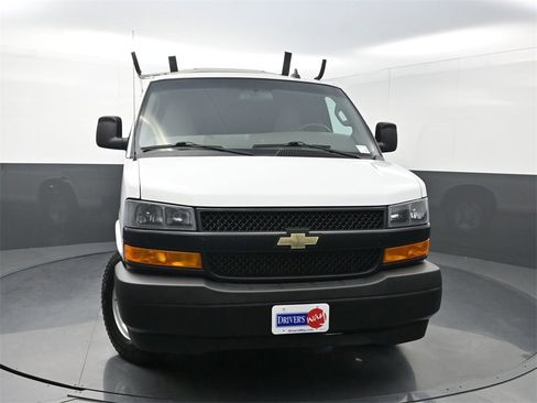 Used 2022 Chevrolet Express 2500 w/ Driver Convenience Package image 35