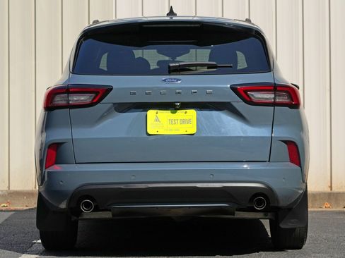 Used 2023 Ford Escape ST-Line w/ Tech Pack #1 FWD image 10