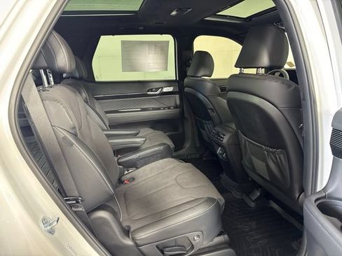Used 2025 Hyundai Palisade Calligraphy AWD/4WD image 5