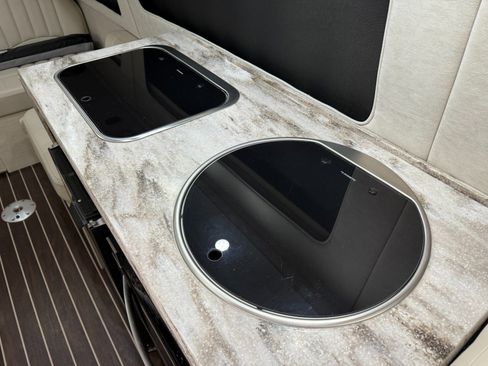 Used 2017 Mercedes-Benz Sprinter 3500 image 38