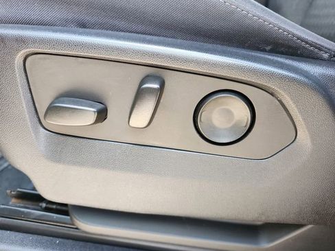 Certified 2022 Chevrolet Silverado 1500 LT image 22