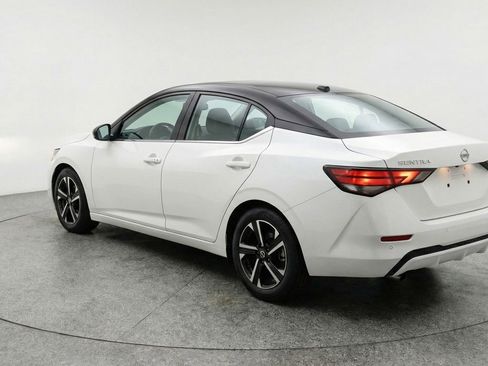 Used 2025 Nissan Sentra SV FWD image 6
