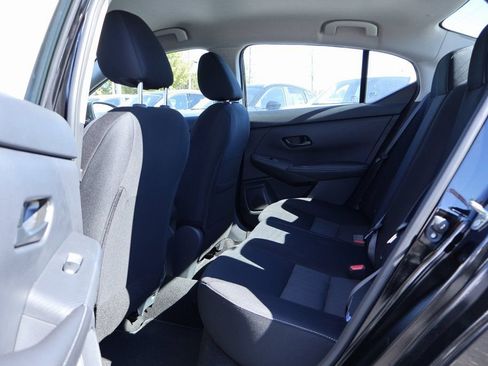 New 2025 Nissan Sentra SV image 8