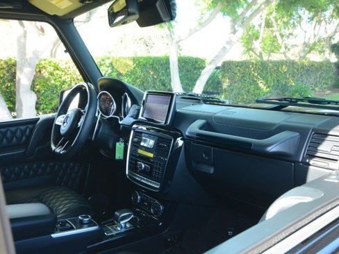 Used 2015 Mercedes-Benz G 63 AMG 4MATIC image 33