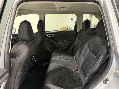 Used 2019 Subaru Forester Premium image 27