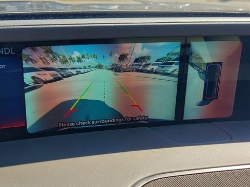 Certified 2024 Lincoln Nautilus Reserve w/ Equipment Group 202A image 31