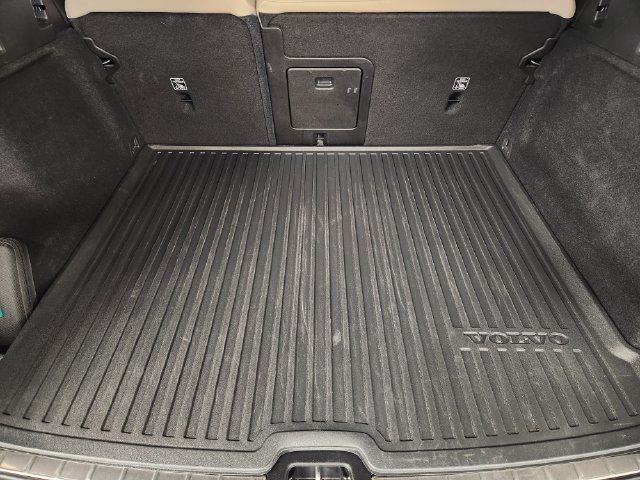 Certified 2026 Volvo XC60 B5 Plus AWD/4WD image 34
