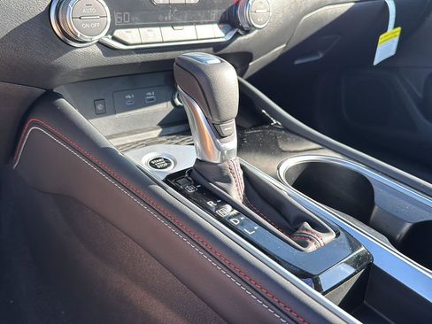 New 2025 Nissan Altima 2.5 SR w/ SR Premium Package image 25