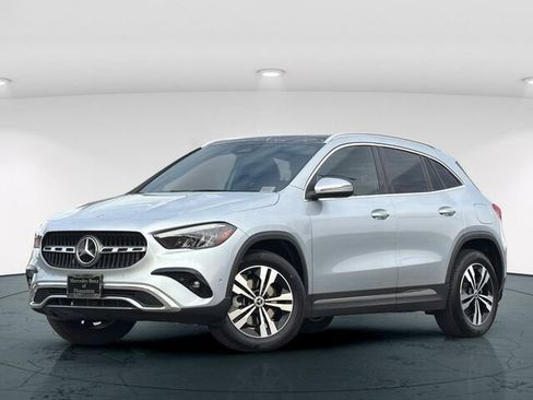 Certified 2025 Mercedes-Benz GLA 250 4MATIC image 2